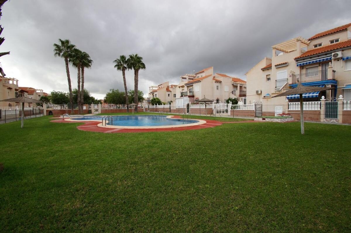 Townhouse with 2 bedrooms, 58m² in Orihuela, Spain [ID: 0152-529706]