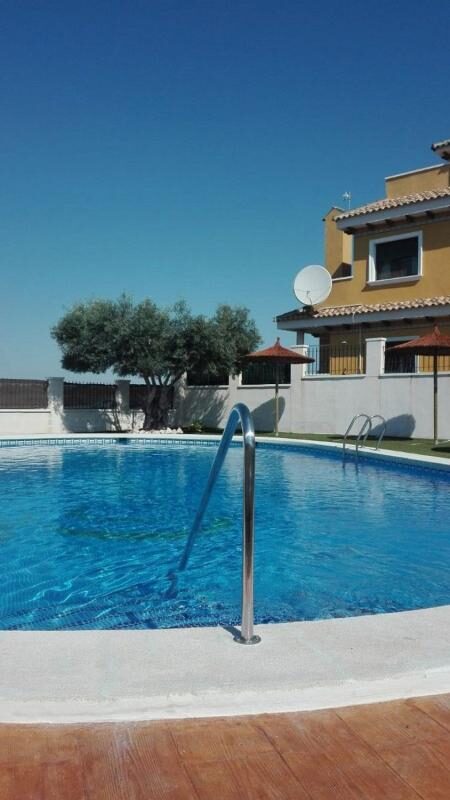 Willa z 5 sypialniami, 207m² w Рохалес, Hiszpania [ID: 0152-529704]