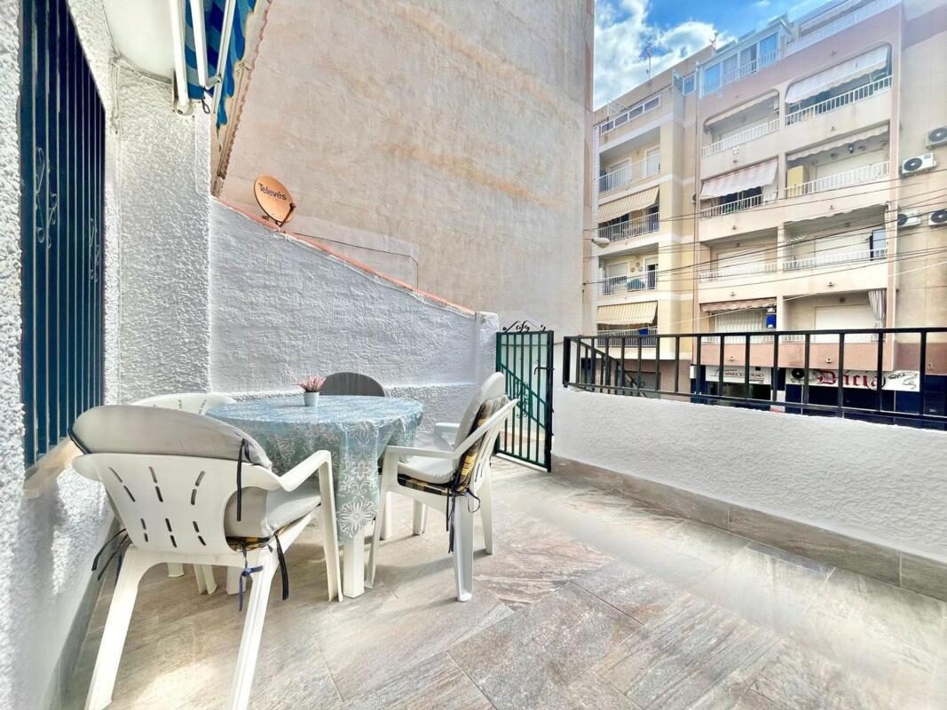 Квартира з 2 спальнями, 91м² в Торрев'єха, Іспанія [ID: 0152-529558]