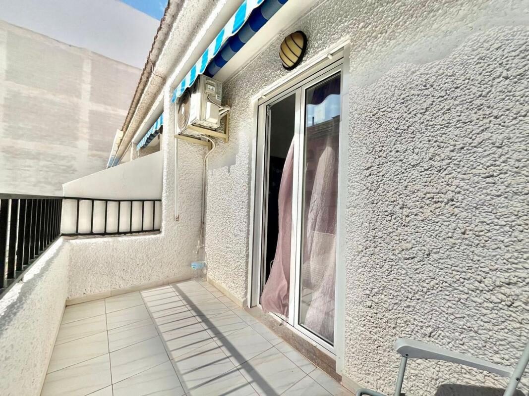 Квартира з 2 спальнями, 91м² в Торрев'єха, Іспанія [ID: 0152-529558]