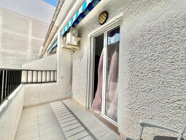 Apartments in Torrevieja, Spain, 91m² - image 25