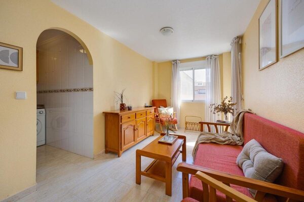 Apartments in Torrevieja, Spain, 47m² - image 6