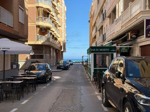 Apartments in Torrevieja, Spain, 37m² - image 2