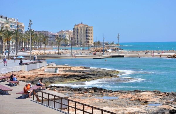 Apartments in Torrevieja, Spain, 28m² - image 7