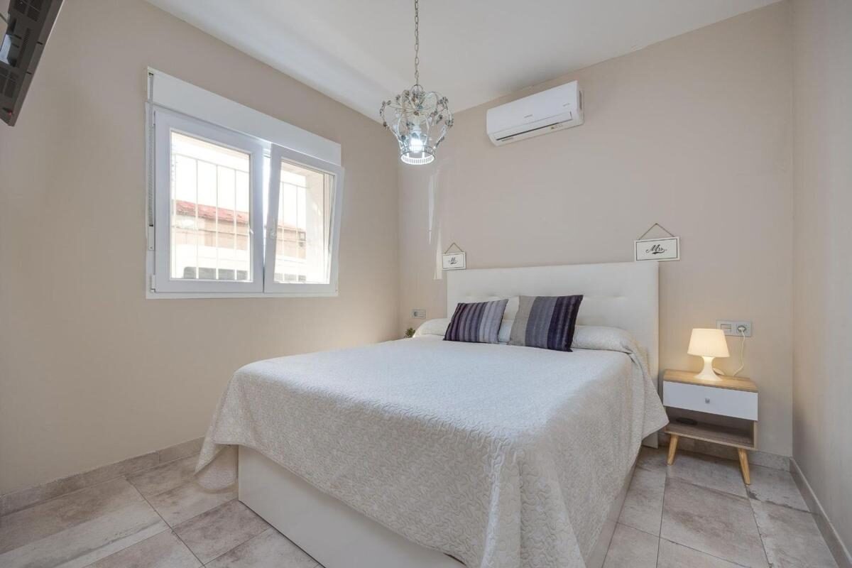 Townhouse with 3 bedrooms, 138m² in Torrevieja, Spain [ID: 0152-527767]