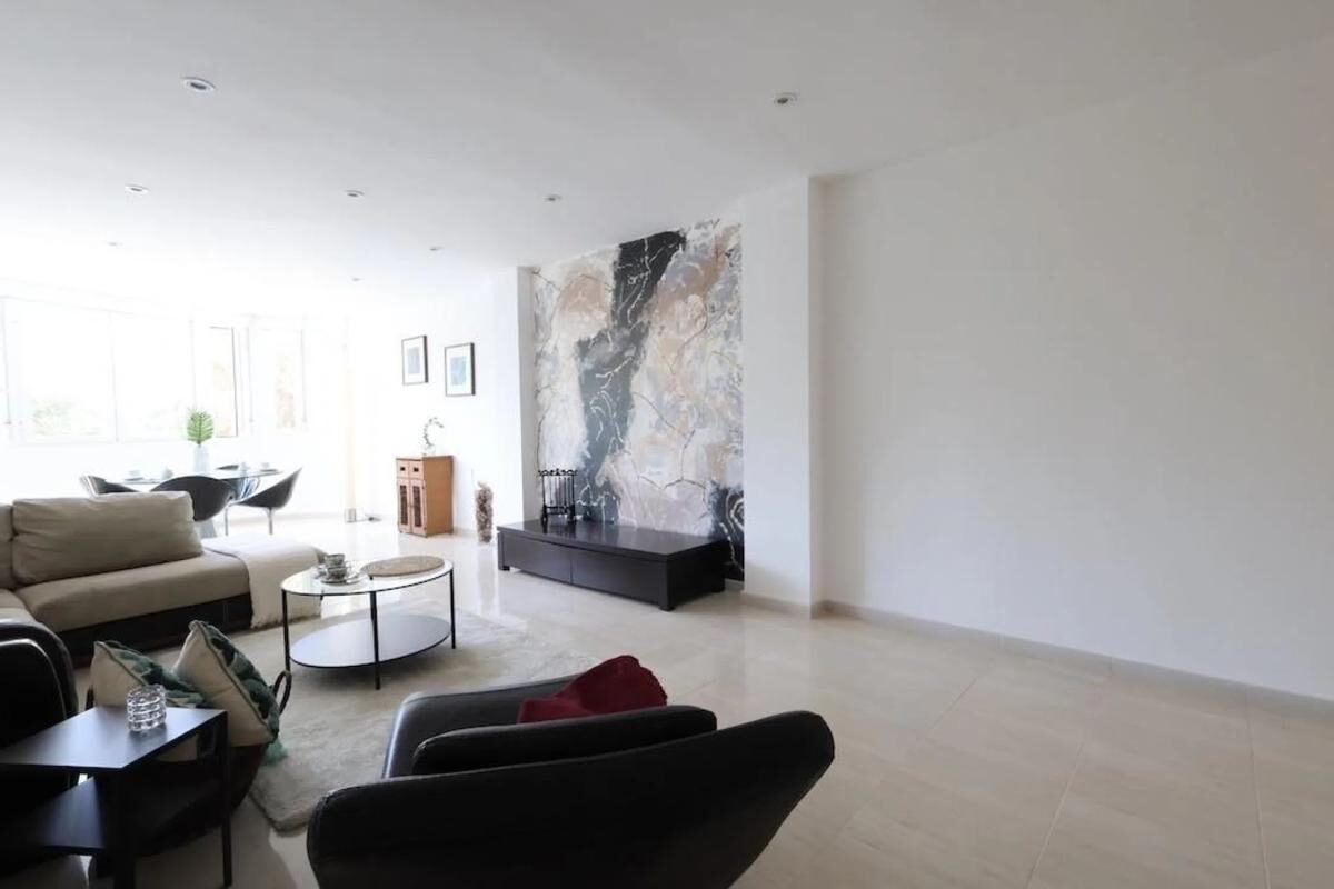 Apartament z 3 sypialniami, 110m² w Torrevieja, Hiszpania [ID: 0152-526354]