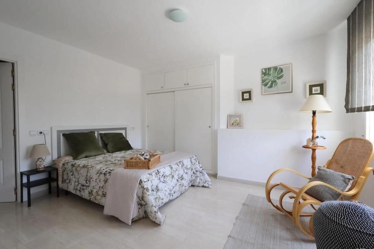 Apartament z 3 sypialniami, 110m² w Torrevieja, Hiszpania [ID: 0152-526354]