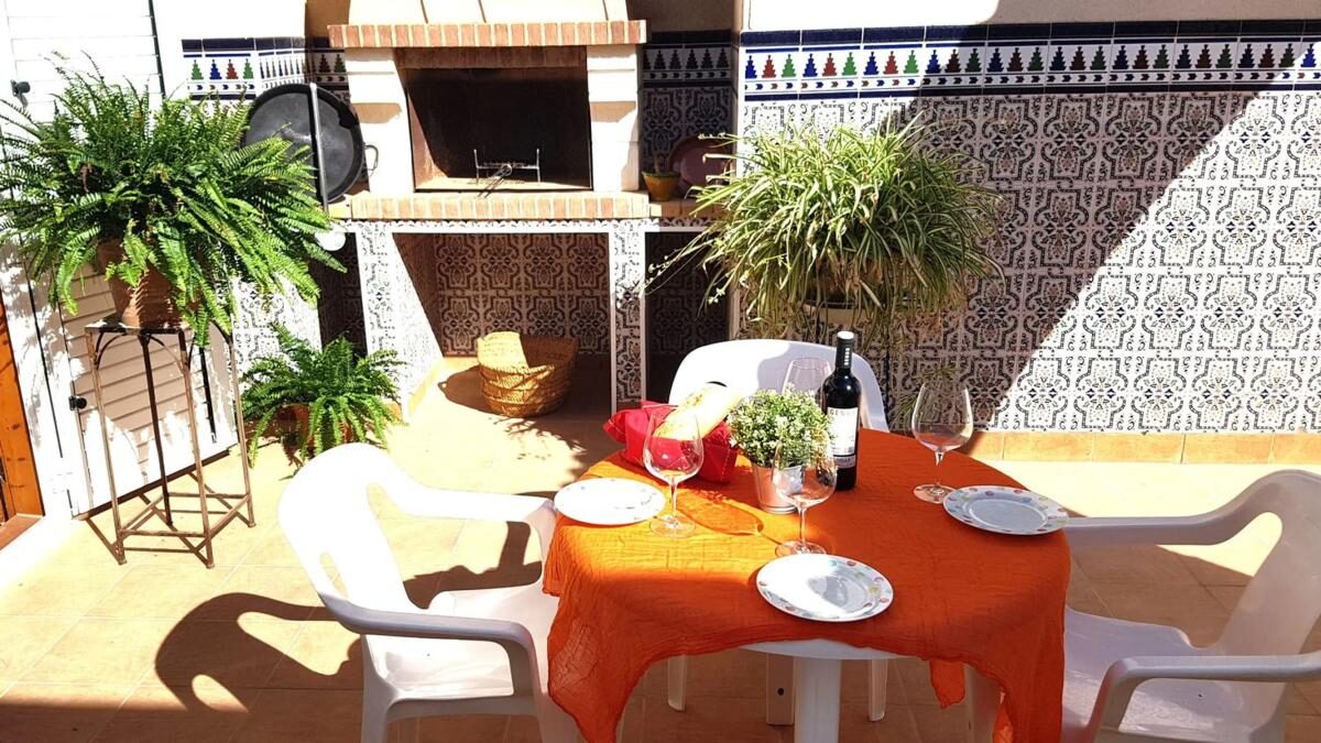 Apartment with 7 bedrooms, 437m² in Torrevieja, Spain [ID: 0152-526128]