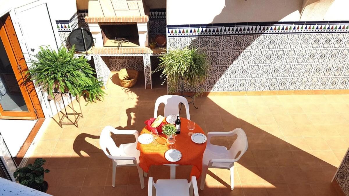 Apartment with 7 bedrooms, 437m² in Torrevieja, Spain [ID: 0152-526128]