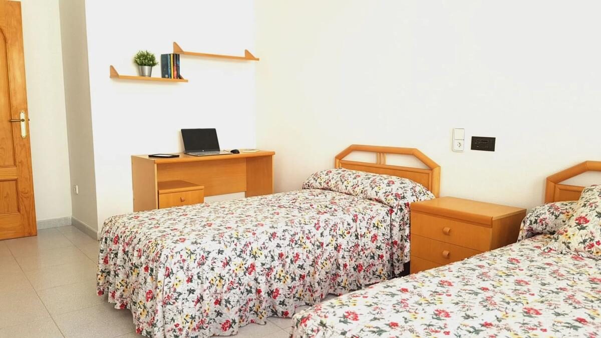 Apartment with 7 bedrooms, 437m² in Torrevieja, Spain [ID: 0152-526128]