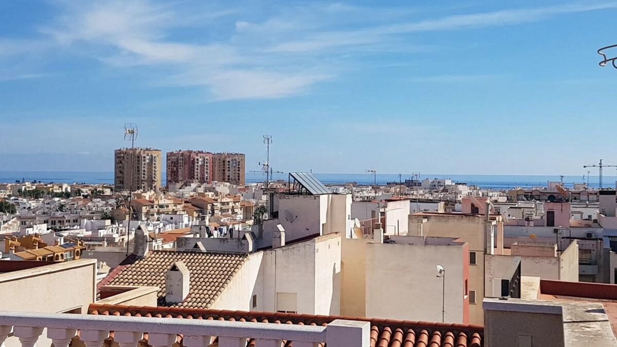 Apartment with 7 bedrooms, 437m² in Torrevieja, Spain [ID: 0152-526128]