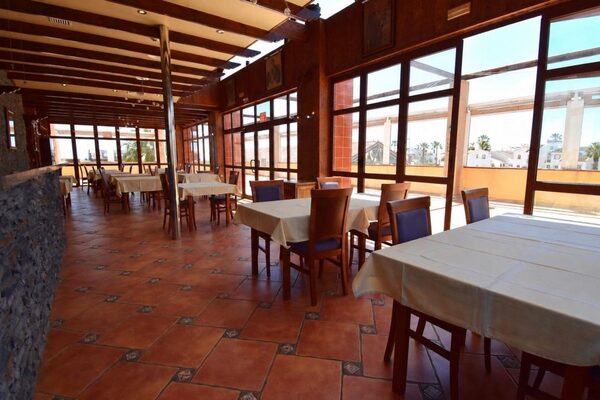 Commercial property in Orihuela, Spain, 172m² - image 10