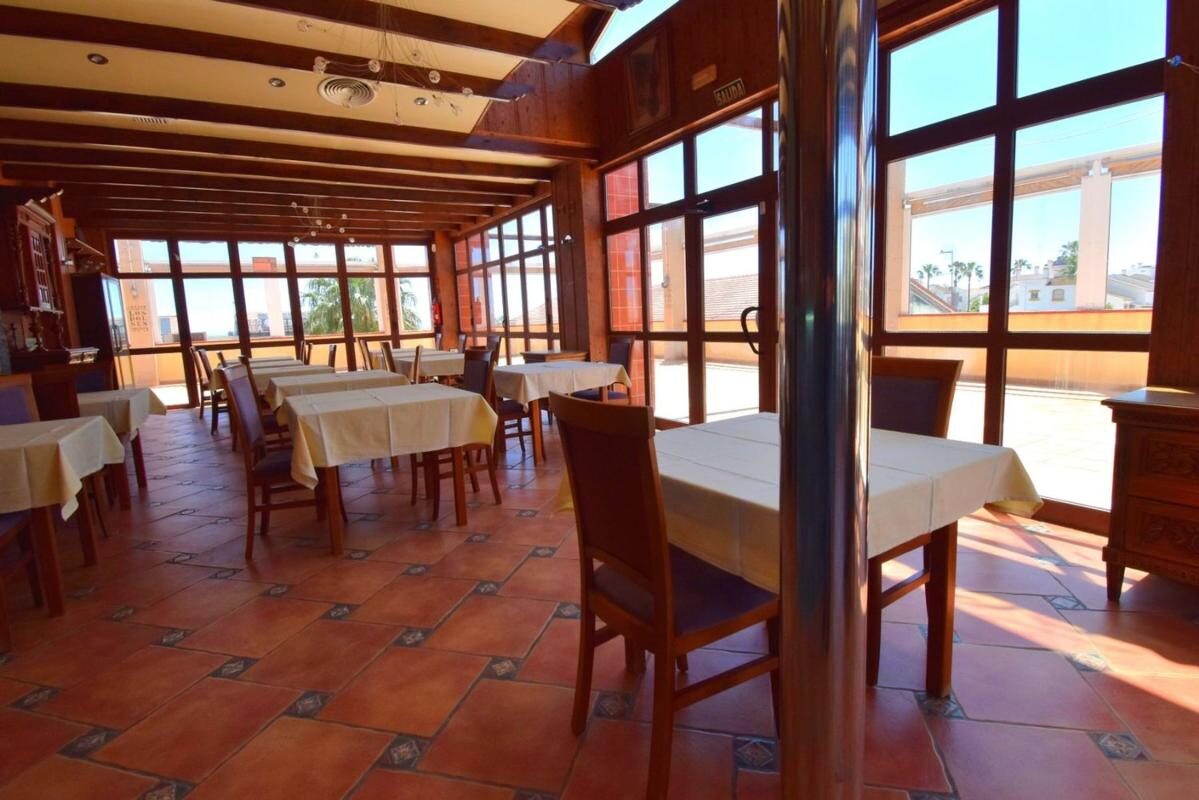 Przestrzeń komercyjna, 172m² w orihuela, Hiszpania [ID: 0152-521956]