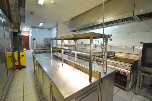 Commercial property in Orihuela, Spain, 172m² - image 15