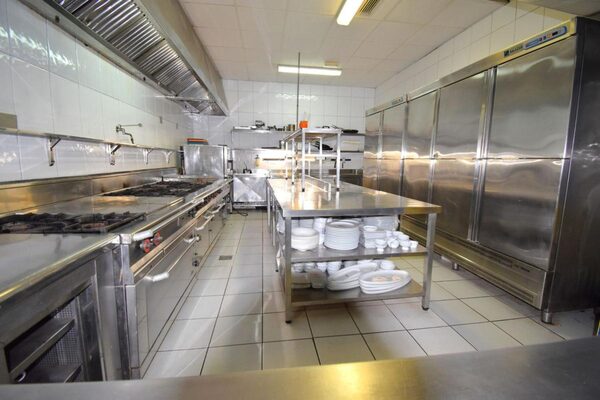 Commercial property in Orihuela, Spain, 172m² - image 13