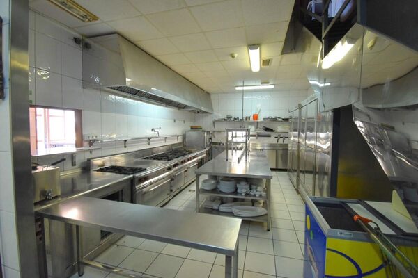 Commercial property in Orihuela, Spain, 172m² - image 14