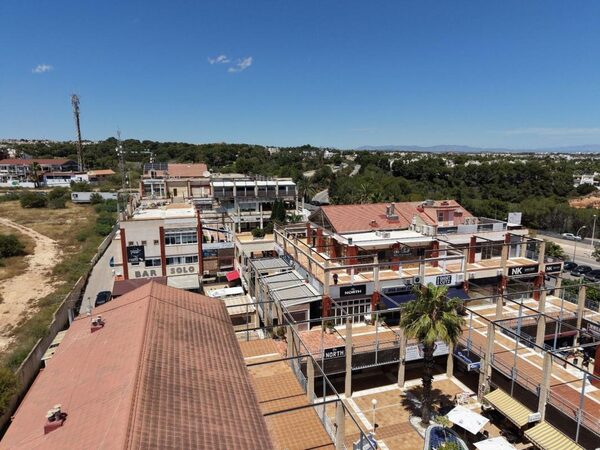 Commercial property in Orihuela, Spain, 172m² - image 21