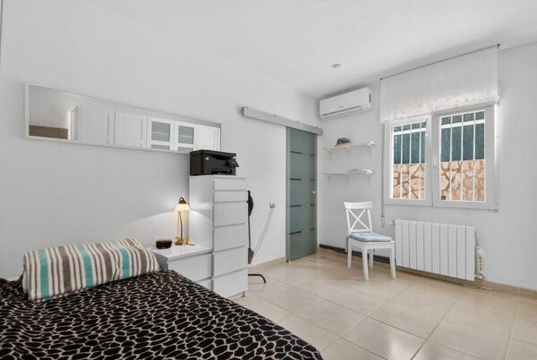 Willa w Сан-Мігель-де-Салінас, Hiszpania, 142m² - obraz 16