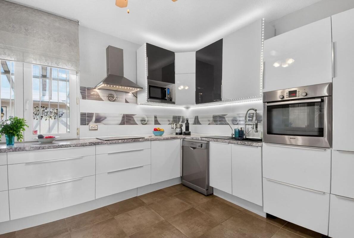 Willa z 3 sypialniami, 142m² w Сан-Мігель-де-Салінас, Hiszpania [ID: 0152-521899]