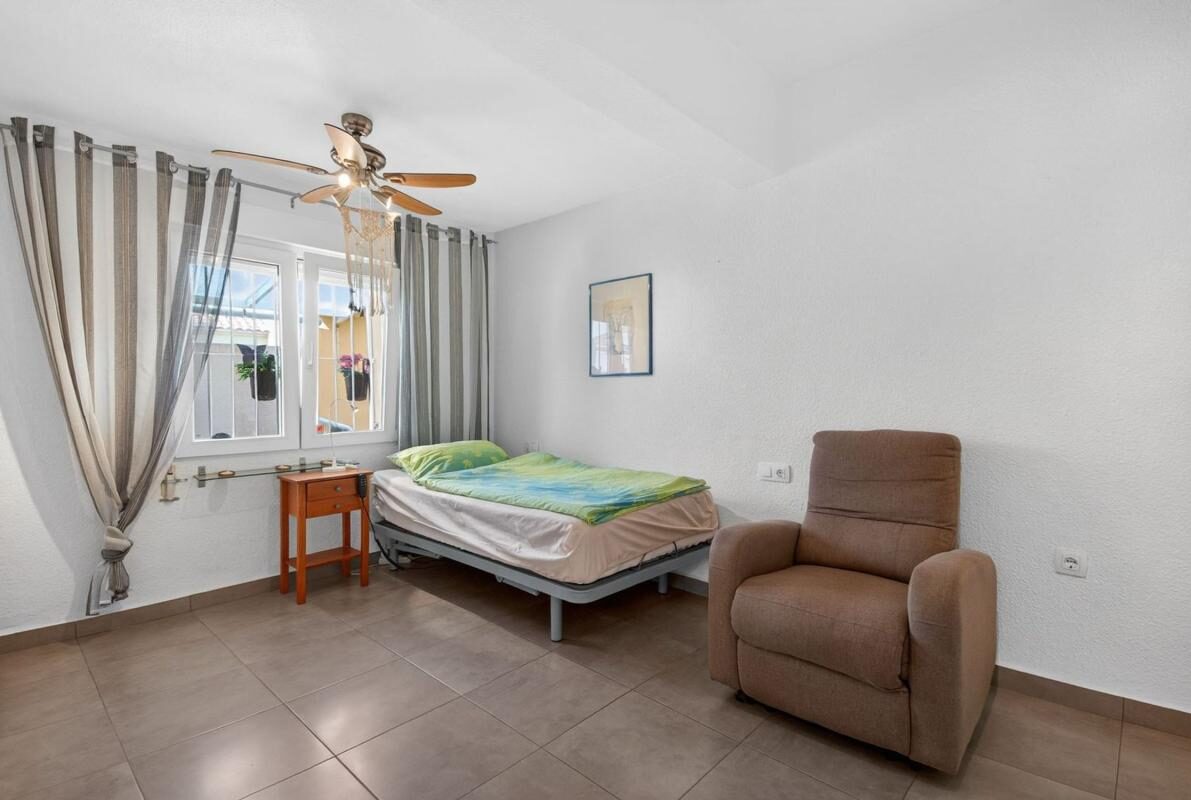 Willa z 3 sypialniami, 142m² w Сан-Мігель-де-Салінас, Hiszpania [ID: 0152-521899]