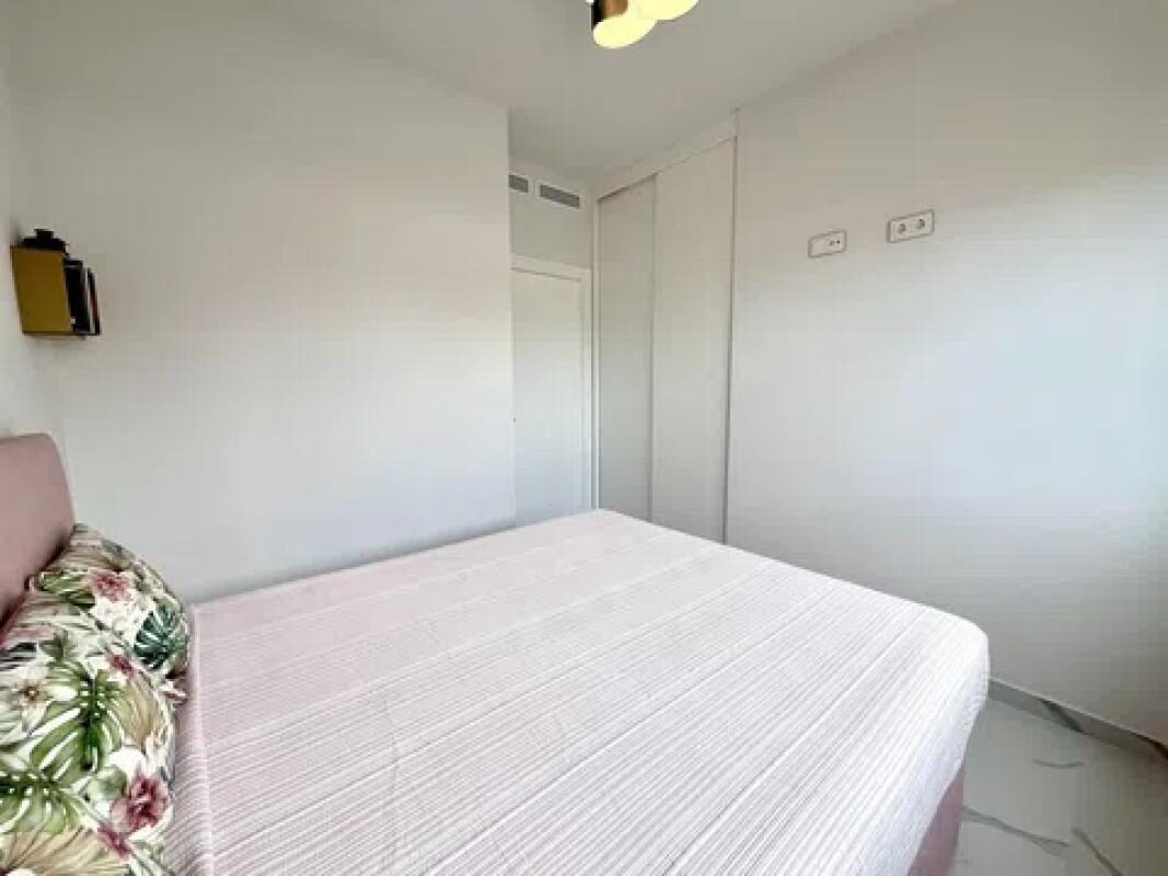 Квартира с 2 спальнями, 101м² в Сан-Мигель-де-Салинас, Испания [ID: 0152-518691]
