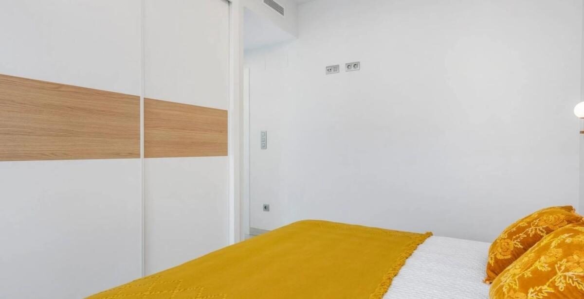 Willa z 3 sypialniami, 112m² w Рохалес, Hiszpania [ID: 0152-515983]