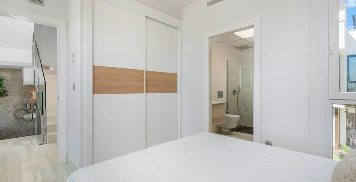 Willa z 3 sypialniami, 112m² w Рохалес, Hiszpania [ID: 0152-515983]