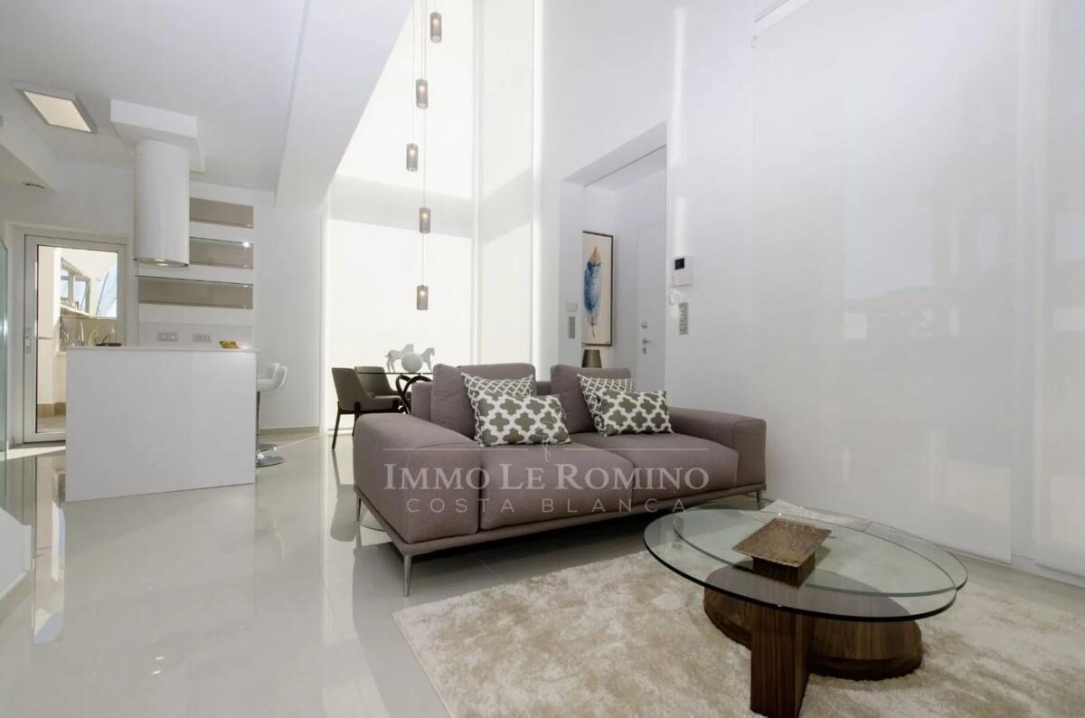 Willa z 3 sypialniami, 112m² w Рохалес, Hiszpania [ID: 0152-515983]