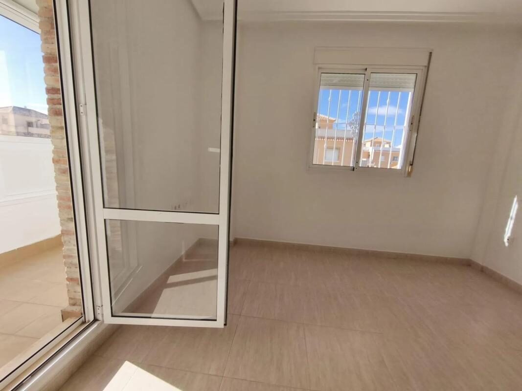 Вілла з 3 спальнями, 120м² в Рохалес, Іспанія [ID: 0152-515924]