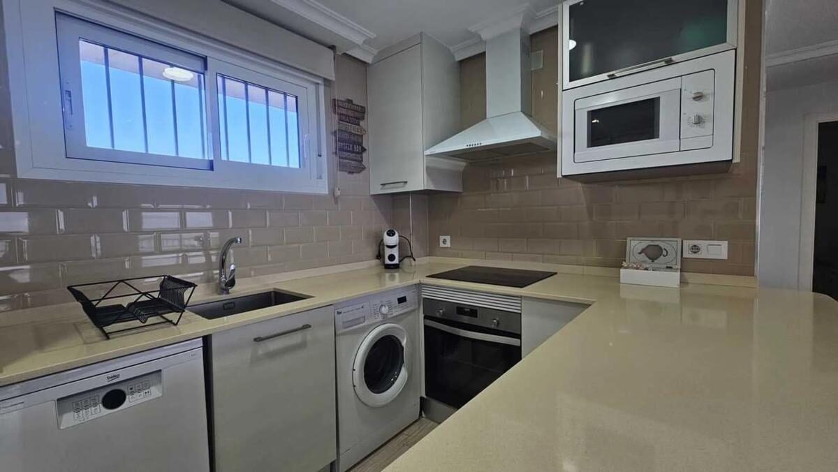 Квартира с 3 спальнями, 96м² в Пилар-де-ла-Орадада, Испания [ID: 0152-515854]