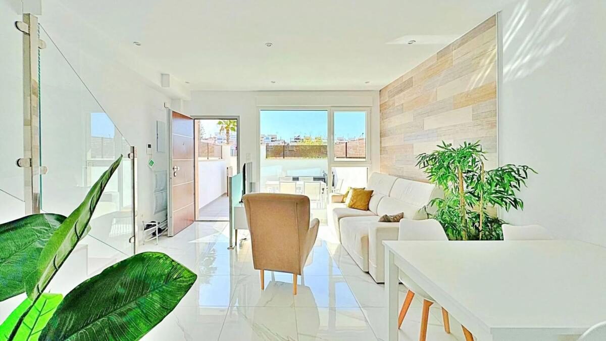 Townhouse with 3 bedrooms, 113m² in Torrevieja, Spain [ID: 0152-513959]