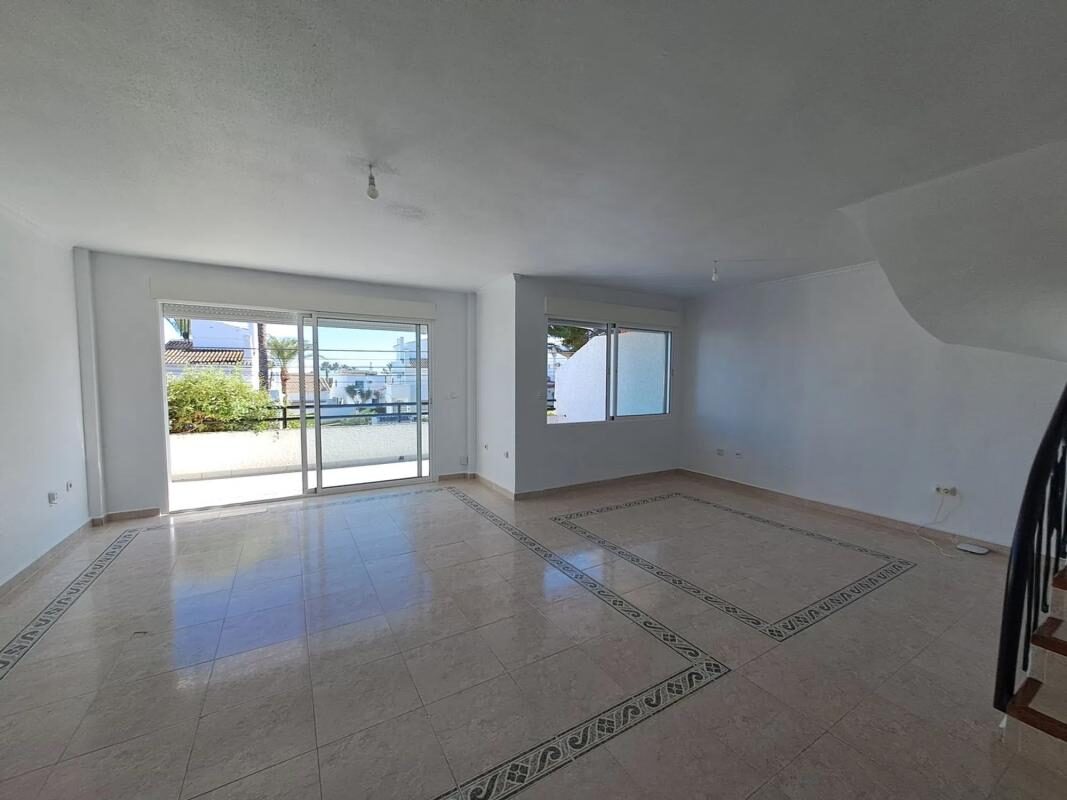 Townhouse with 3 bedrooms, 150m² in Orihuela, Spain [ID: 0152-511474]