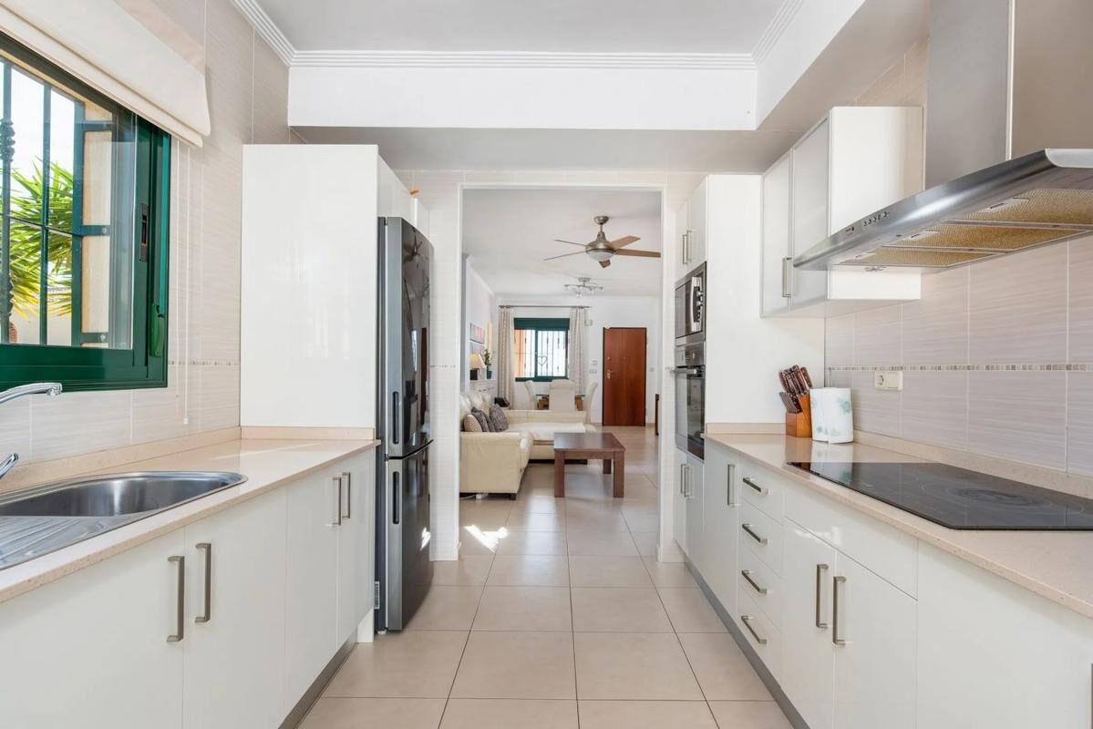Вілла з 4 спальнями, 192м² в Рохалес, Іспанія [ID: 0152-510748]