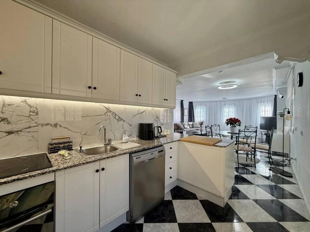 Вілла з 4 спальнями, 191м² в Оріуела, Іспанія [ID: 0152-510586]