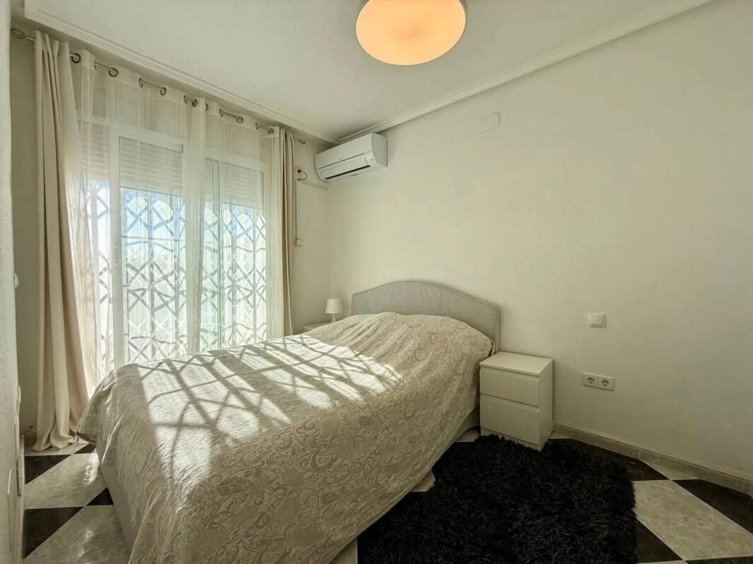 Вілла з 4 спальнями, 191м² в Оріуела, Іспанія [ID: 0152-510586]