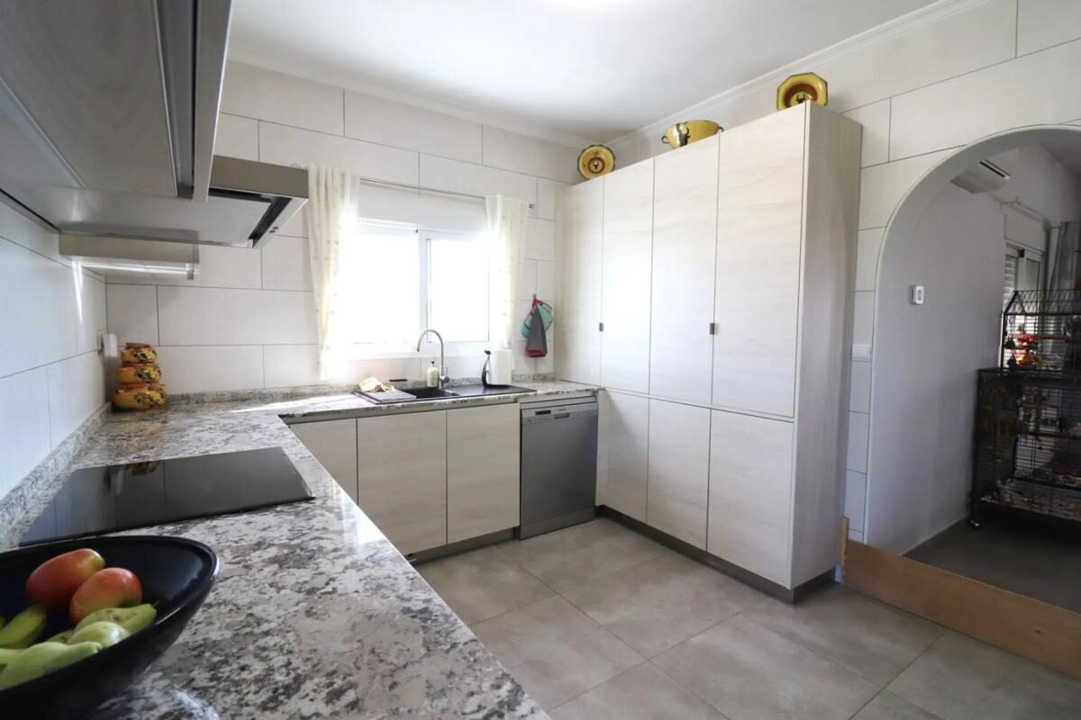 Вілла з 3 спальнями, 138м² в Оріуела, Іспанія [ID: 0152-508984]