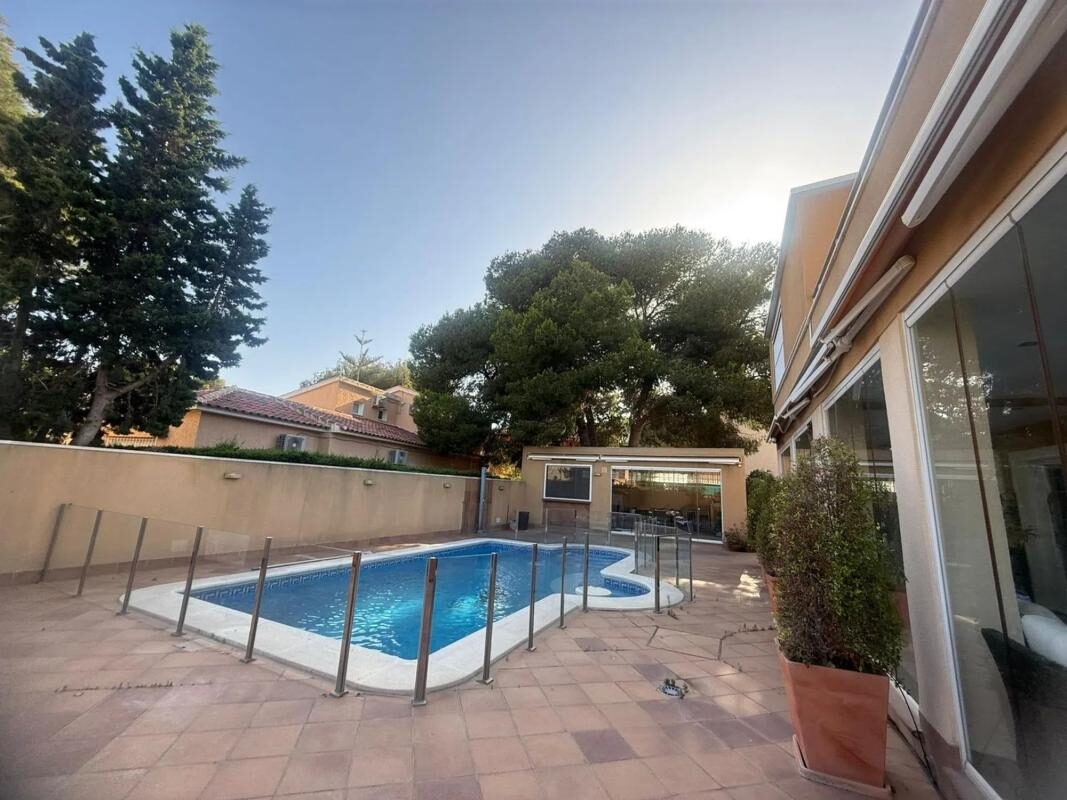 Willa z 5 sypialniami, 179m² w orihuela, Hiszpania [ID: 0152-508367]