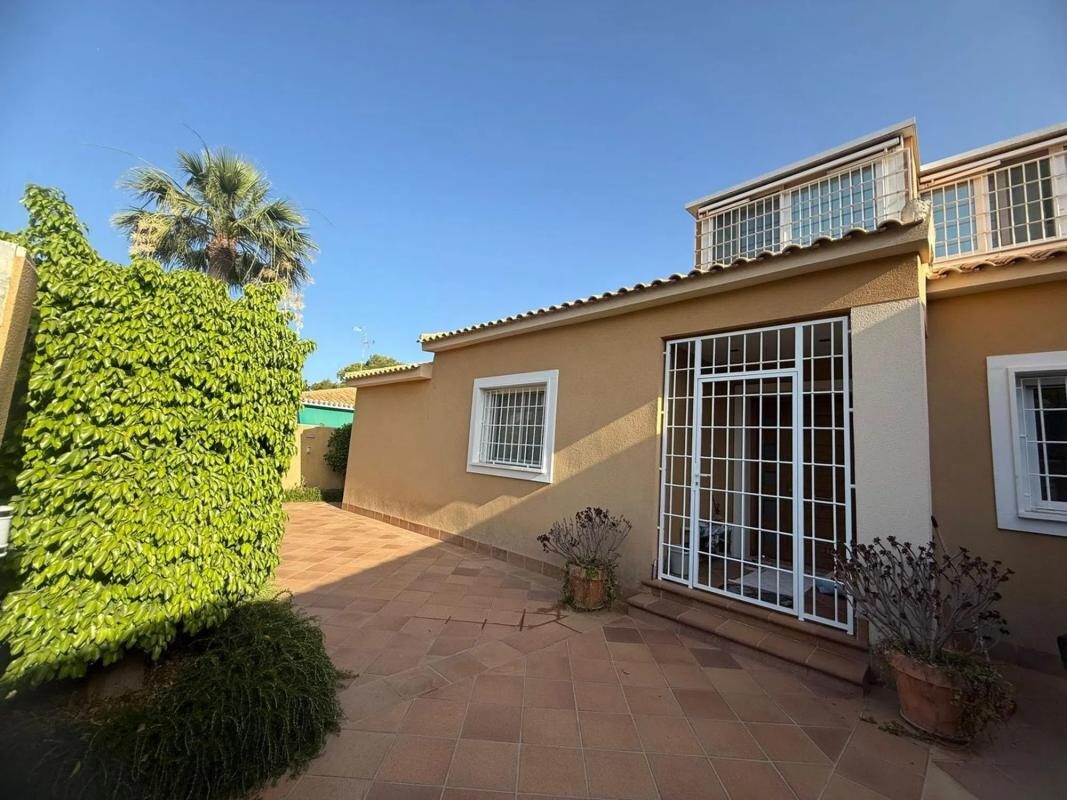 Willa z 5 sypialniami, 179m² w orihuela, Hiszpania [ID: 0152-508367]