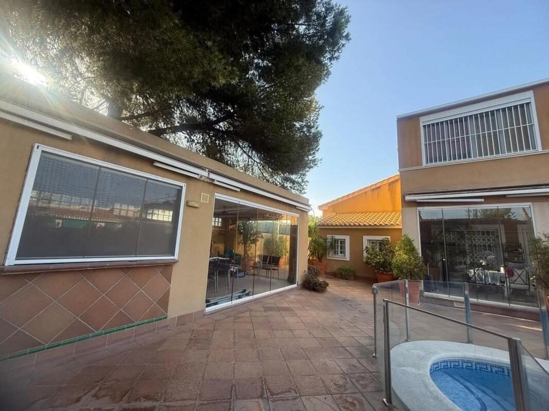 Willa z 5 sypialniami, 179m² w orihuela, Hiszpania [ID: 0152-508367]