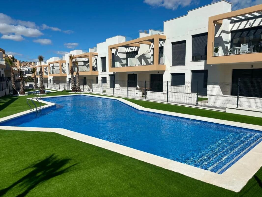 Апартаменти з 2 спальнями, 60м² в Оріуела, Іспанія [ID: 0152-507011]
