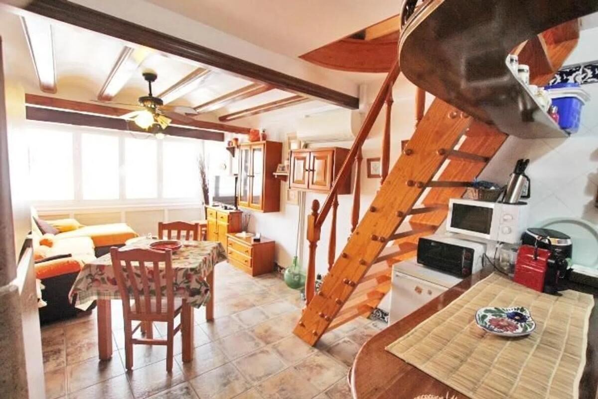 Apartament z 2 sypialniami, 73m² w Guardamar del Segura, Hiszpania [ID: 0152-498227]