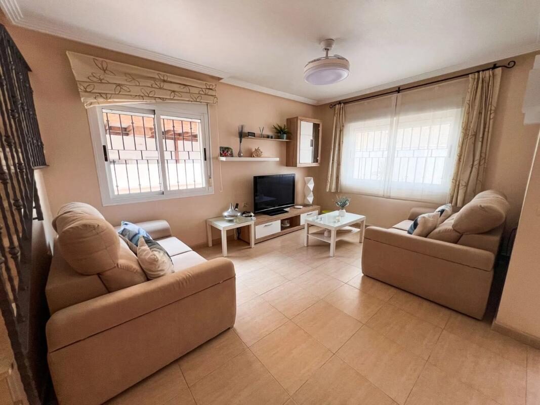 Townhouse with 3 bedrooms, 107m² in Pilar de la Horadada, Spain [ID: 0152-490373]