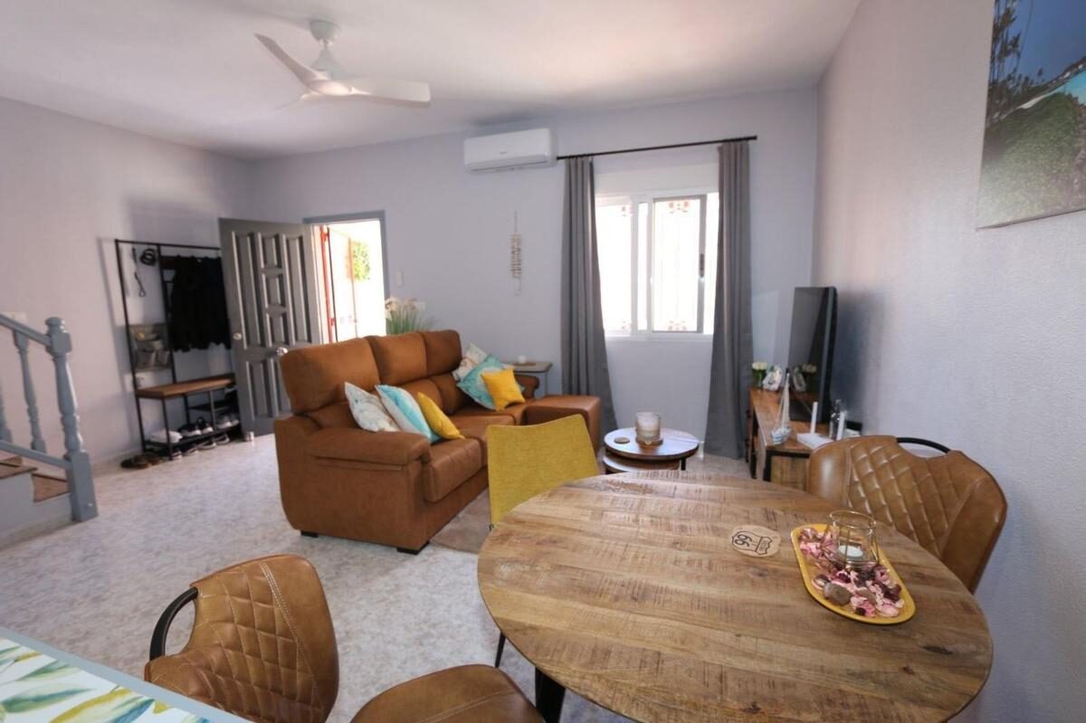 Apartments with 3 bedrooms, 104m² in Orihuela, Spain [ID: 0152-485073]