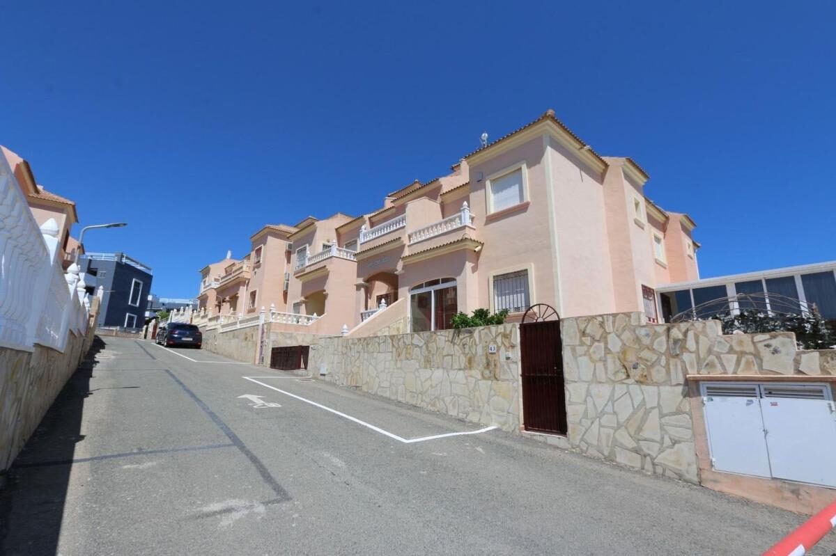 Apartments with 3 bedrooms, 104m² in Orihuela, Spain [ID: 0152-485073]