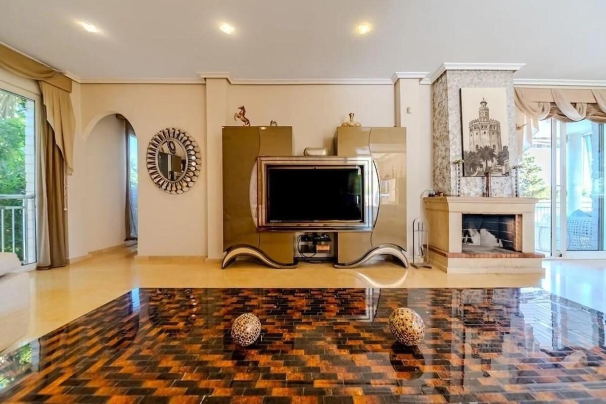 houses з 5 спальнями, 438м² в Торрев'єха, Іспанія [ID: 0152-482468]