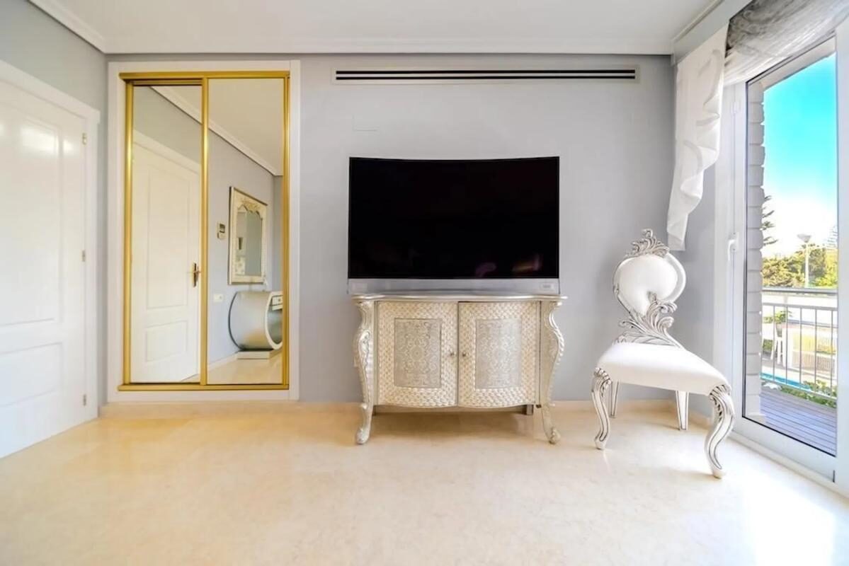 houses з 5 спальнями, 438м² в Торрев'єха, Іспанія [ID: 0152-482468]