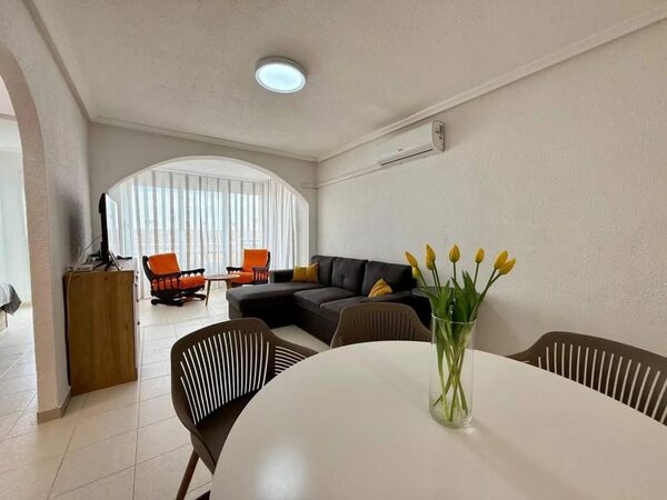 Квартира в Торрев'єха, Іспанія, 61м² - зображення 3