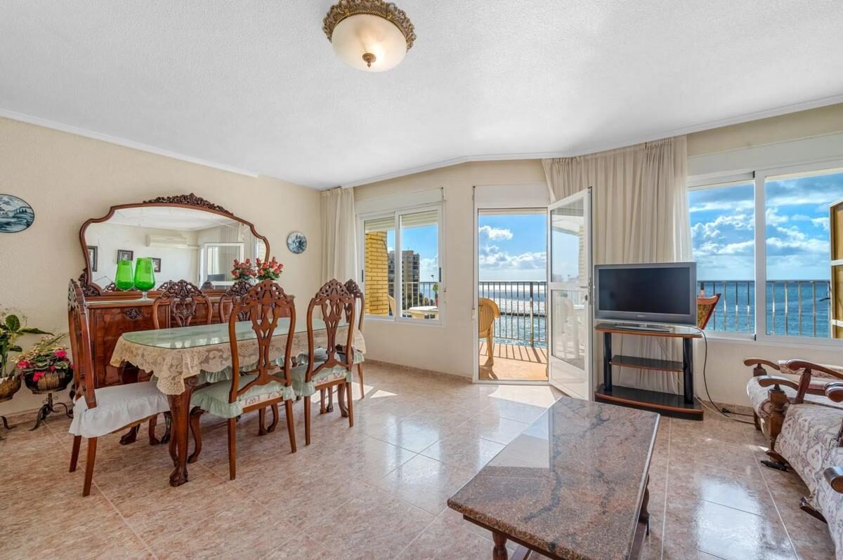 Квартира з 3 спальнями, 128м² в Торрев'єха, Іспанія [ID: 0152-481303]