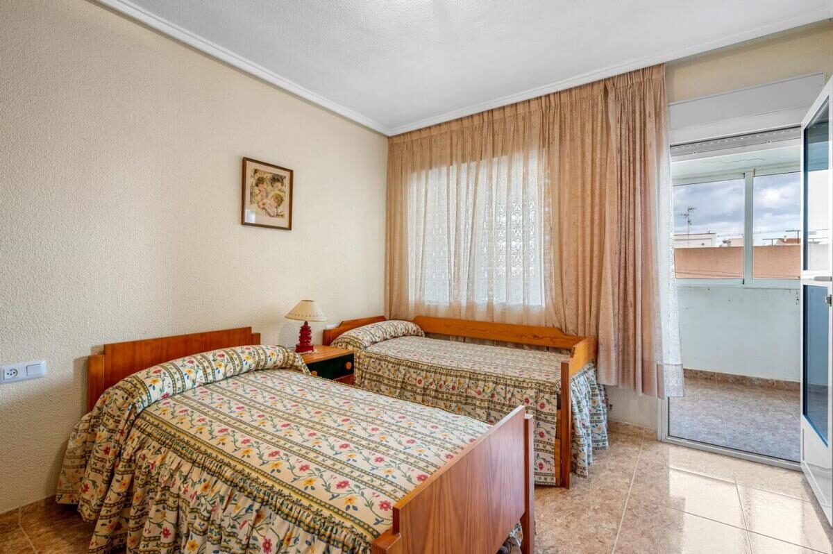 Квартира з 3 спальнями, 128м² в Торрев'єха, Іспанія [ID: 0152-481303]