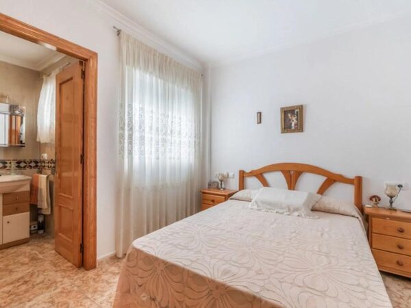 Квартира в Торрев'єха, Іспанія, 85м² - зображення 12